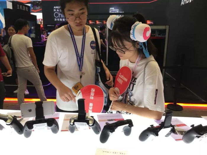 ChinaJoy 游戏手柄